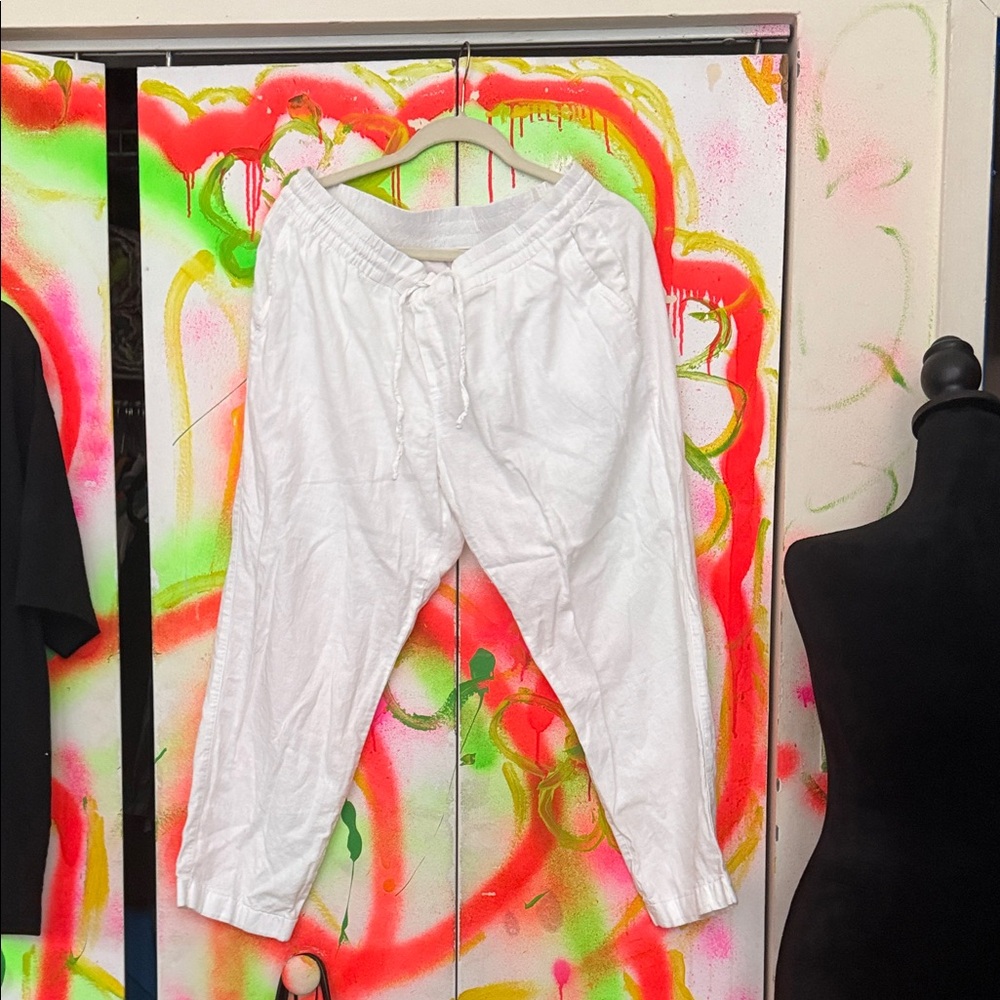 Old Navy White linen crop tie waist Waist Pants